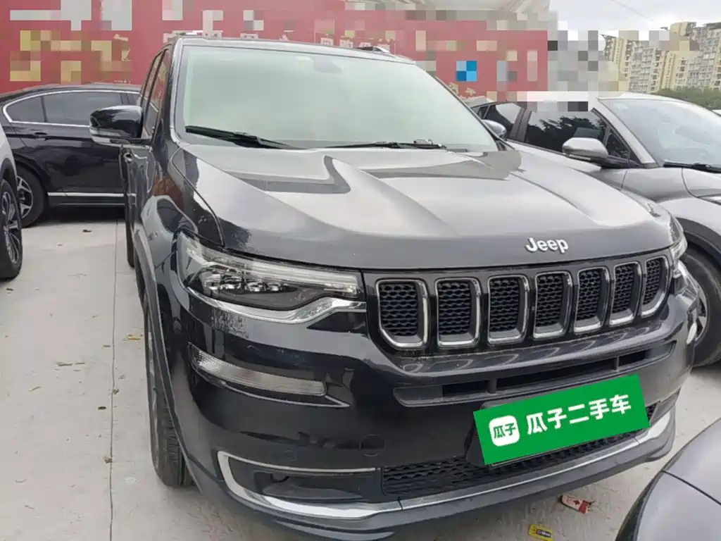 Jeep Commander — миниатюра 3
