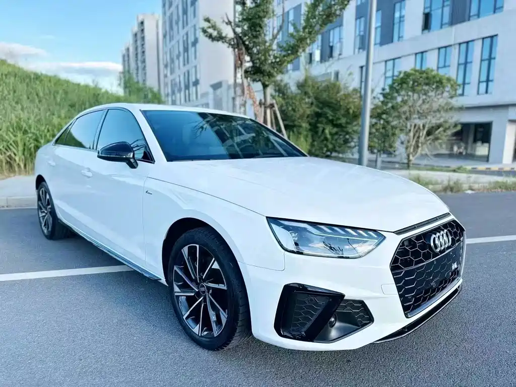 Audi A4L 2023 40 TFSI Luxury