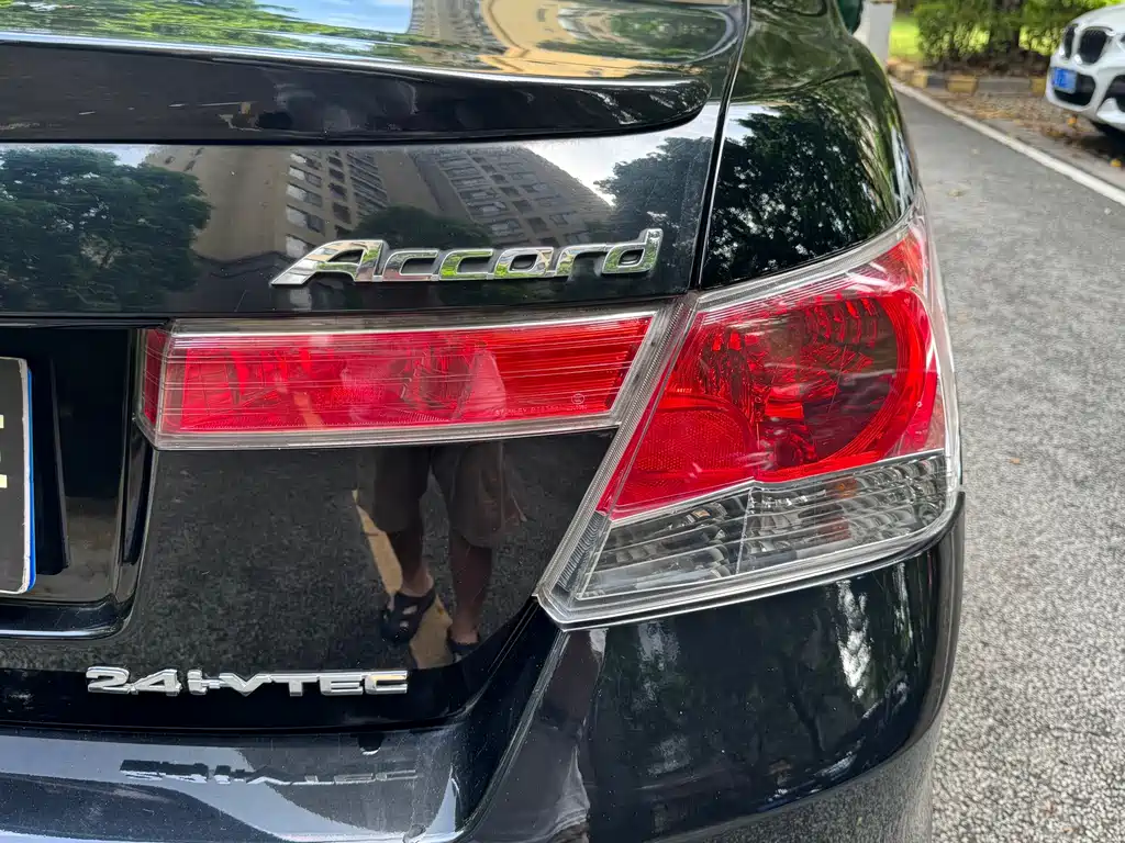 Honda Accord — миниатюра 9