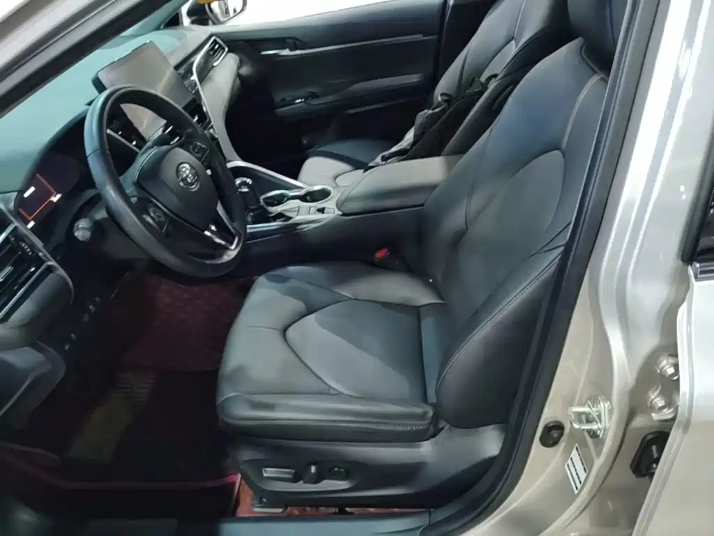Toyota Camry — миниатюра 15