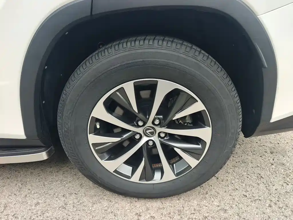 Lexus RX — миниатюра 9