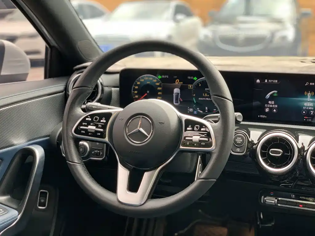 Mercedes-Benz A-Class — миниатюра 13