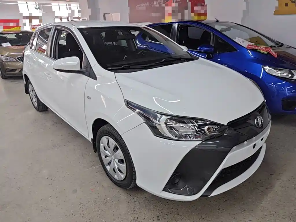 Toyota Yaris L — миниатюра 4