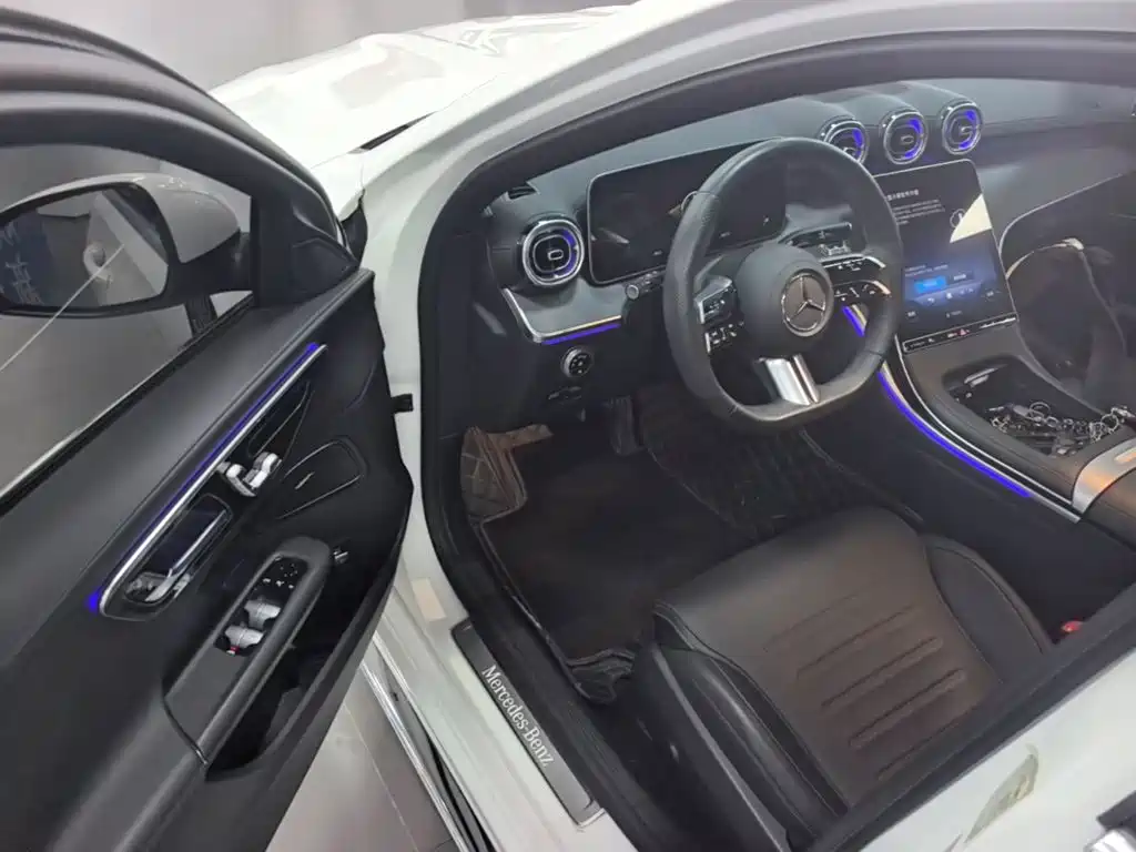 Mercedes-Benz C-Class — миниатюра 21