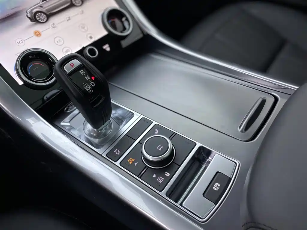 Land Rover Sport — миниатюра 16