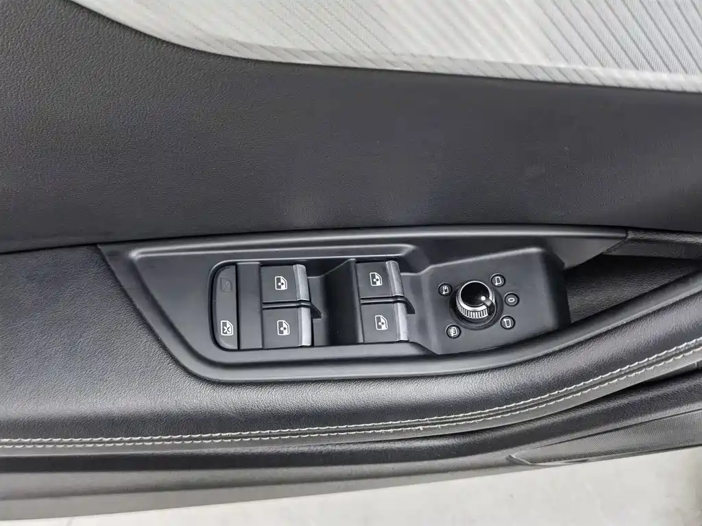 Audi A4L — миниатюра 9