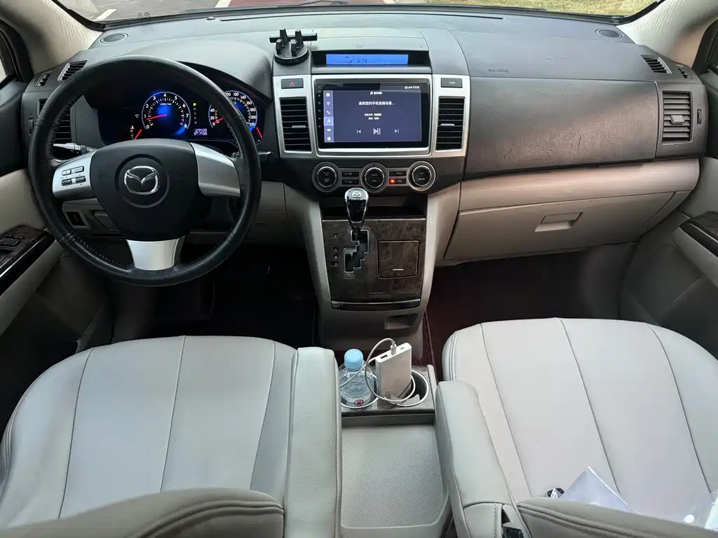 Mazda 8 — миниатюра 5
