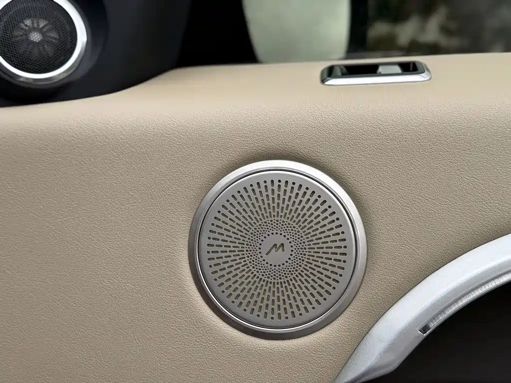 Land Rover Sport — миниатюра 12