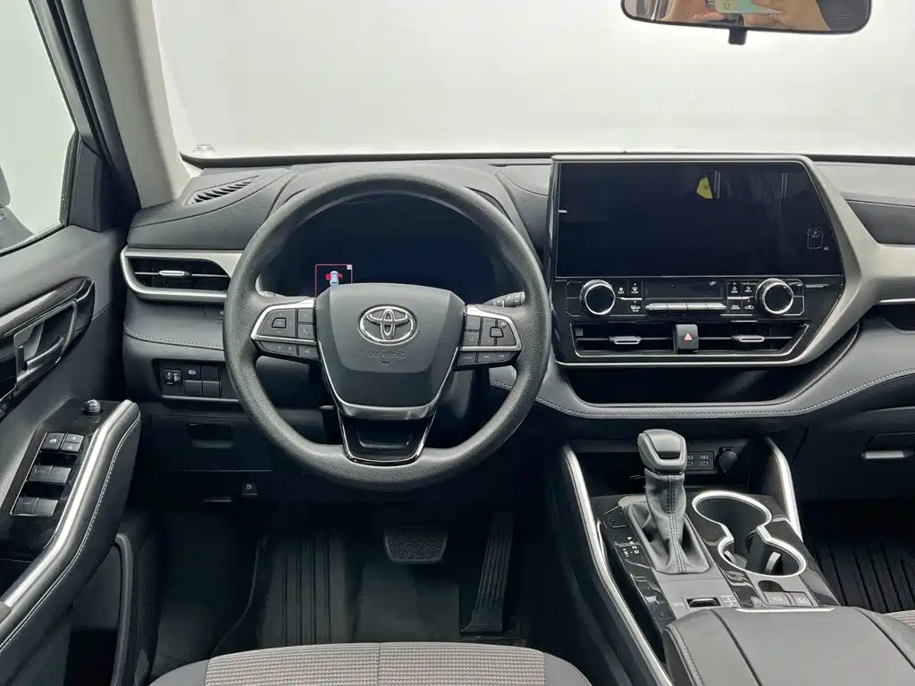 Toyota Highlander — миниатюра 23