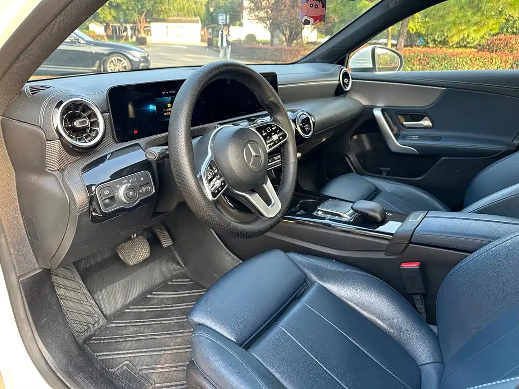 Mercedes-Benz A-Class — миниатюра 6