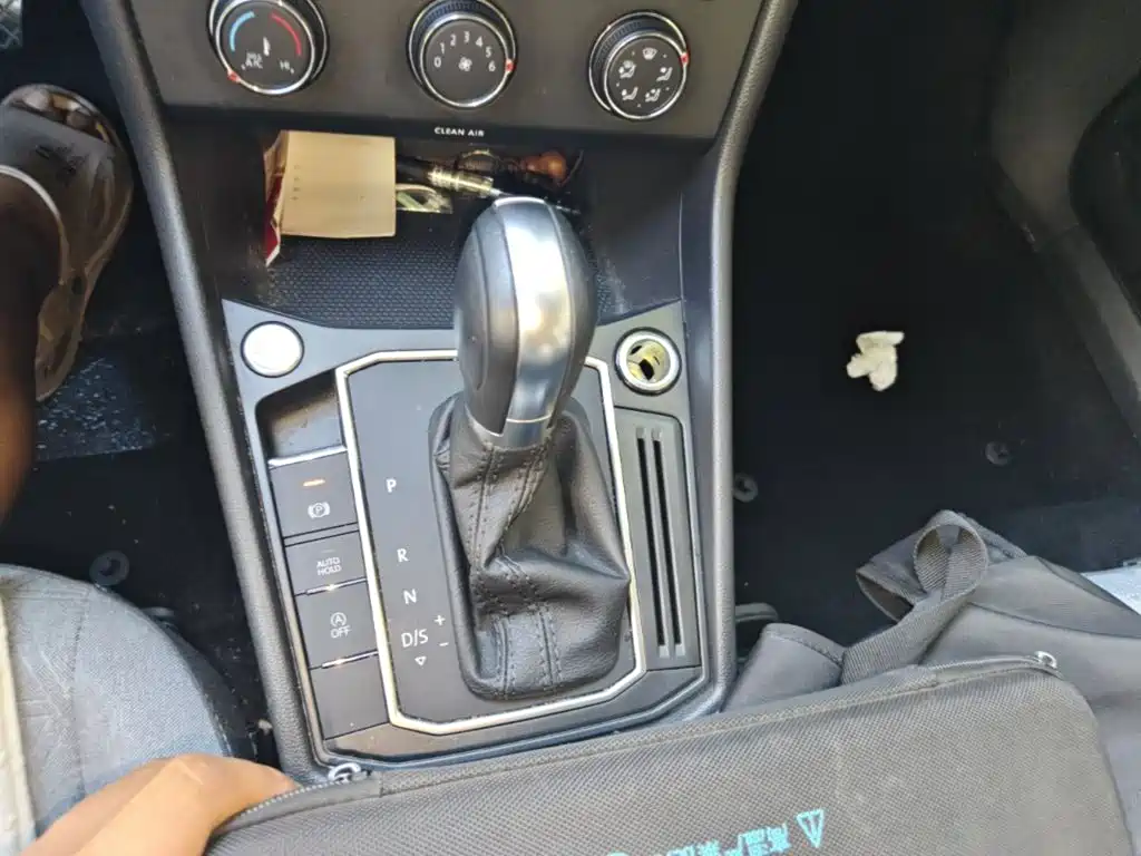 Volkswagen Lavida — миниатюра 14