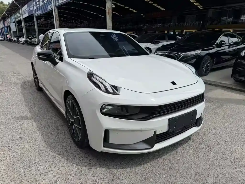 Lynk & Co 03 — миниатюра 3