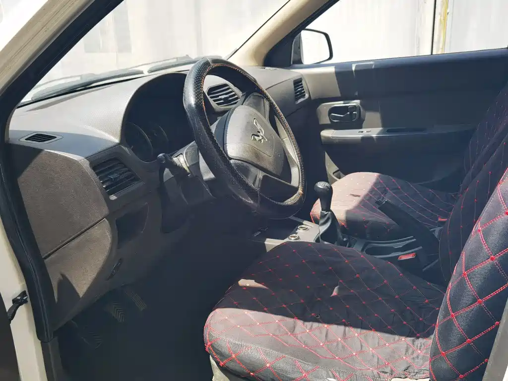 Wuling Hongguang — миниатюра 3
