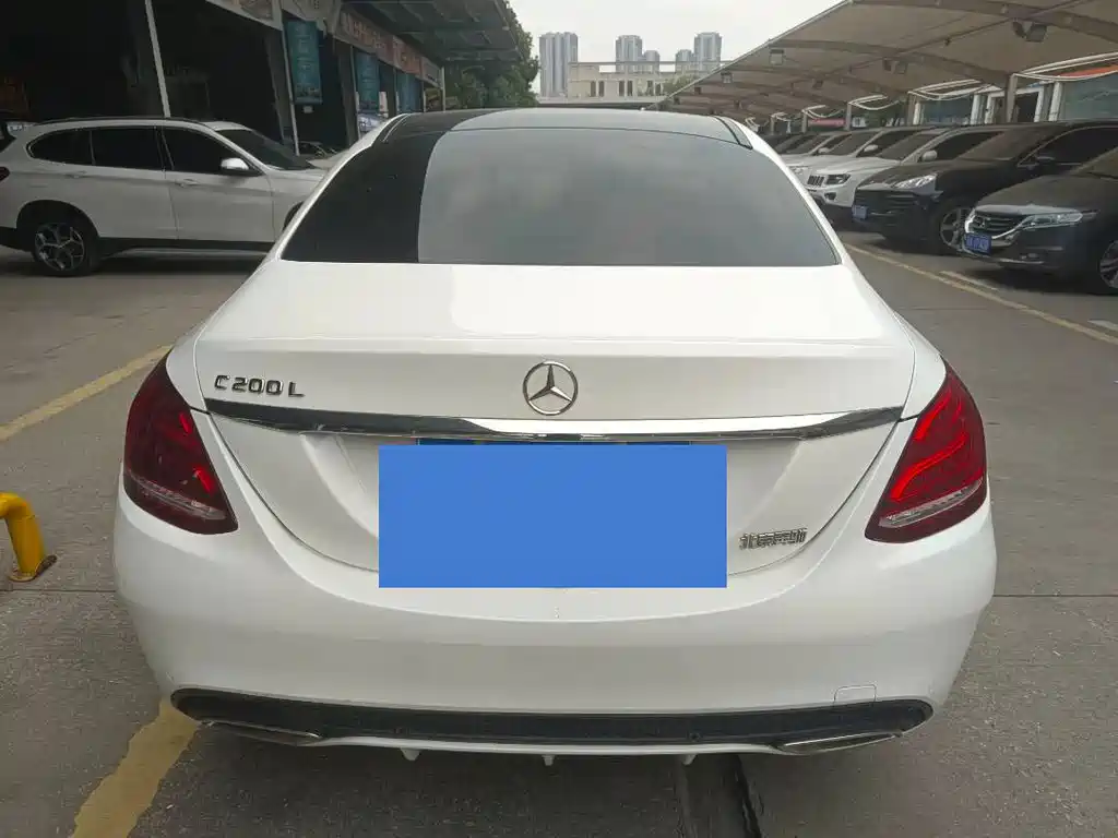 Mercedes-Benz C-Class — миниатюра 13