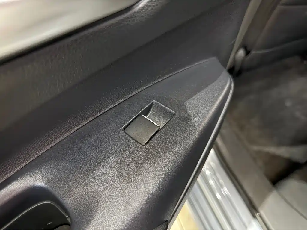 Toyota Corolla — миниатюра 17