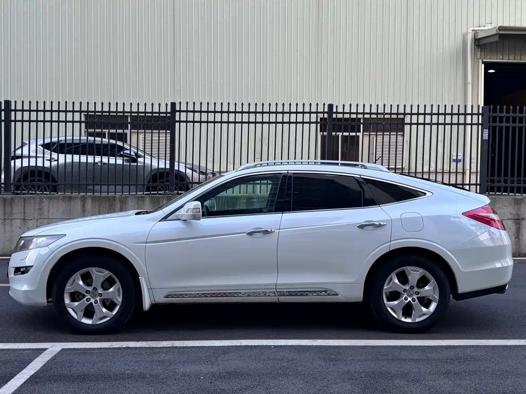 Honda Crosstour — миниатюра 11