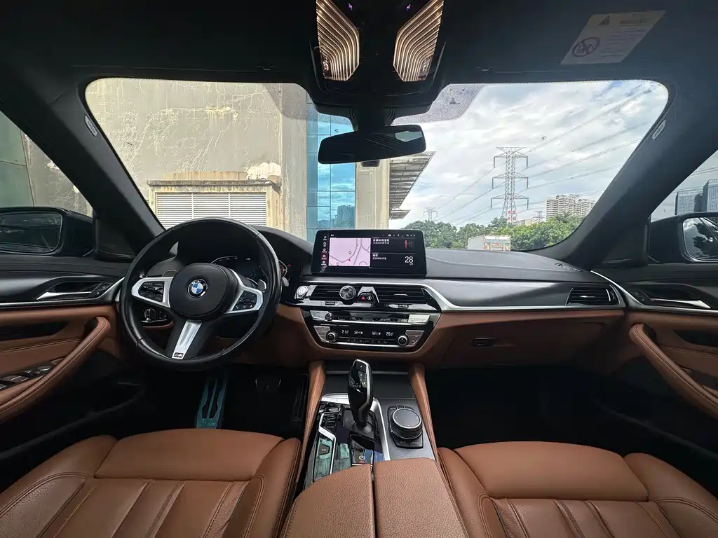BMW 5 Series (Import) — миниатюра 8