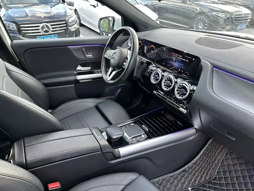 Mercedes-Benz GLA — миниатюра 13