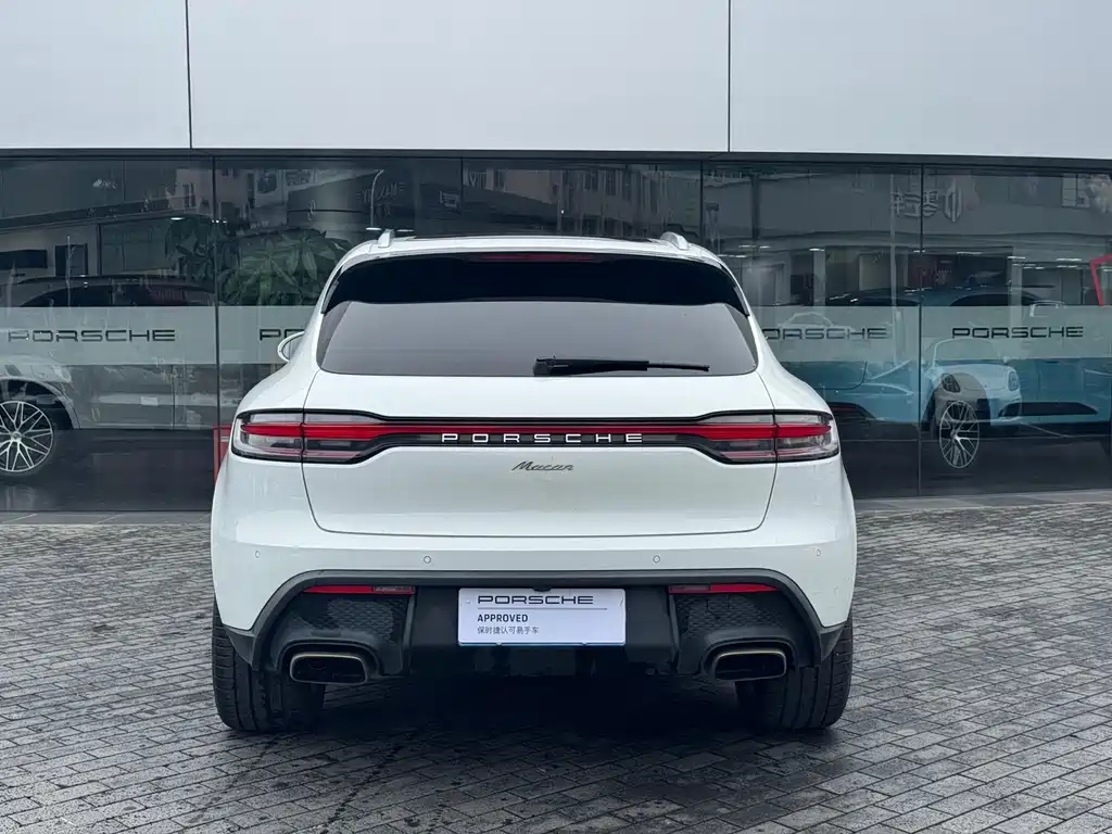 Porsche Macan — миниатюра 4
