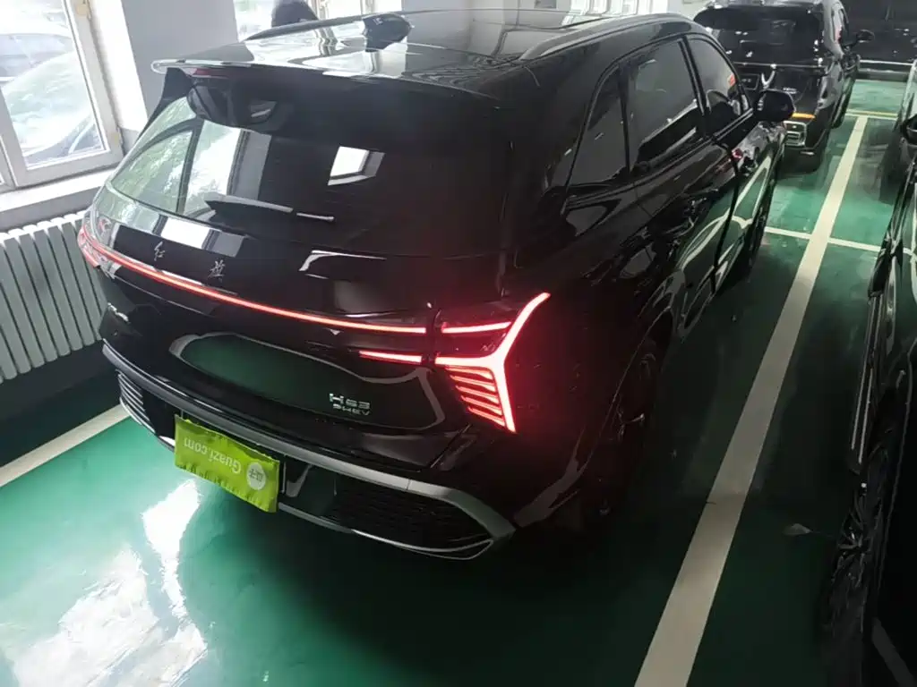 Hongqi Hongqi HS3 PHEV — миниатюра 7