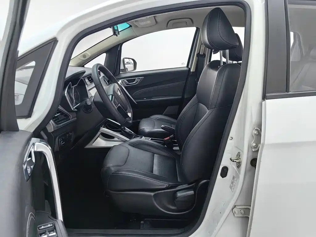 Geely Vision X3 — миниатюра 10