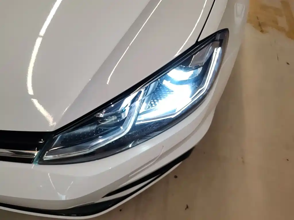 Volkswagen Golf — миниатюра 24