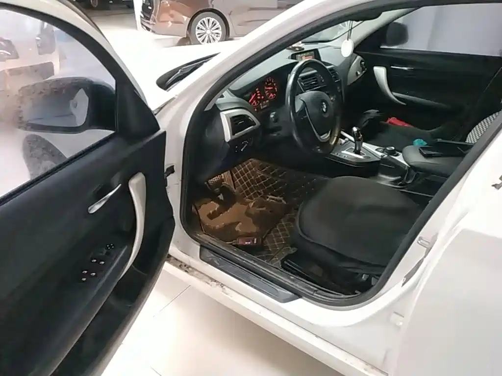 BMW 1 Series (Import) — миниатюра 16