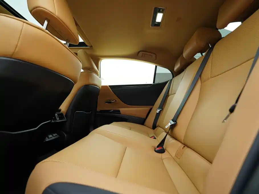 Lexus ES — миниатюра 20