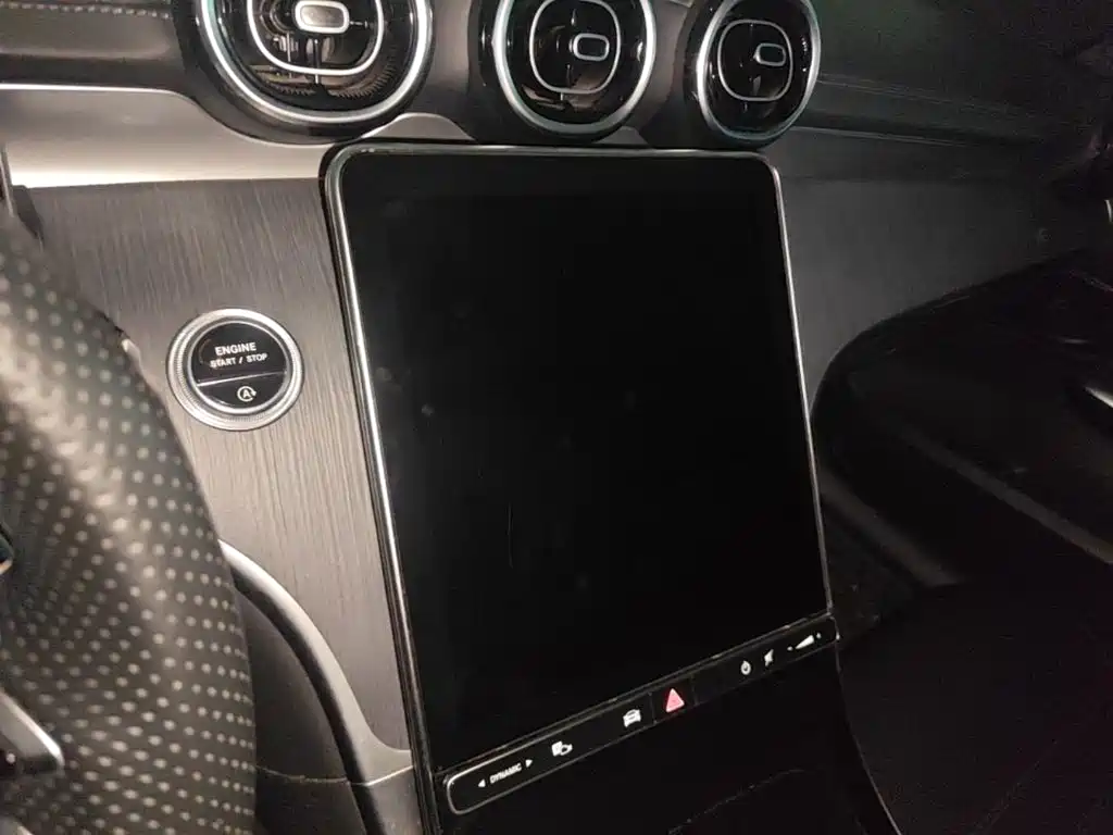 Mercedes-Benz C-Class — миниатюра 13