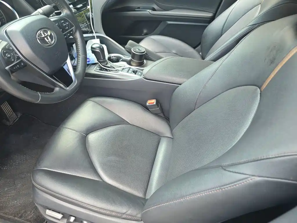 Toyota Camry — миниатюра 16
