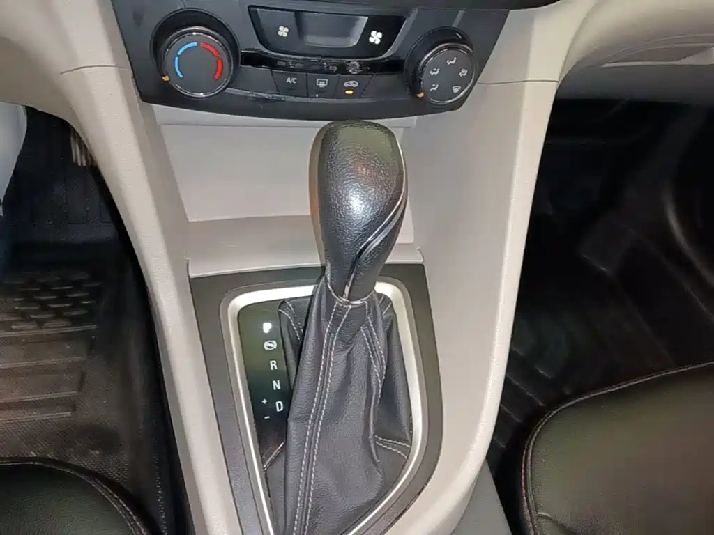 Buick Excelle — миниатюра 14