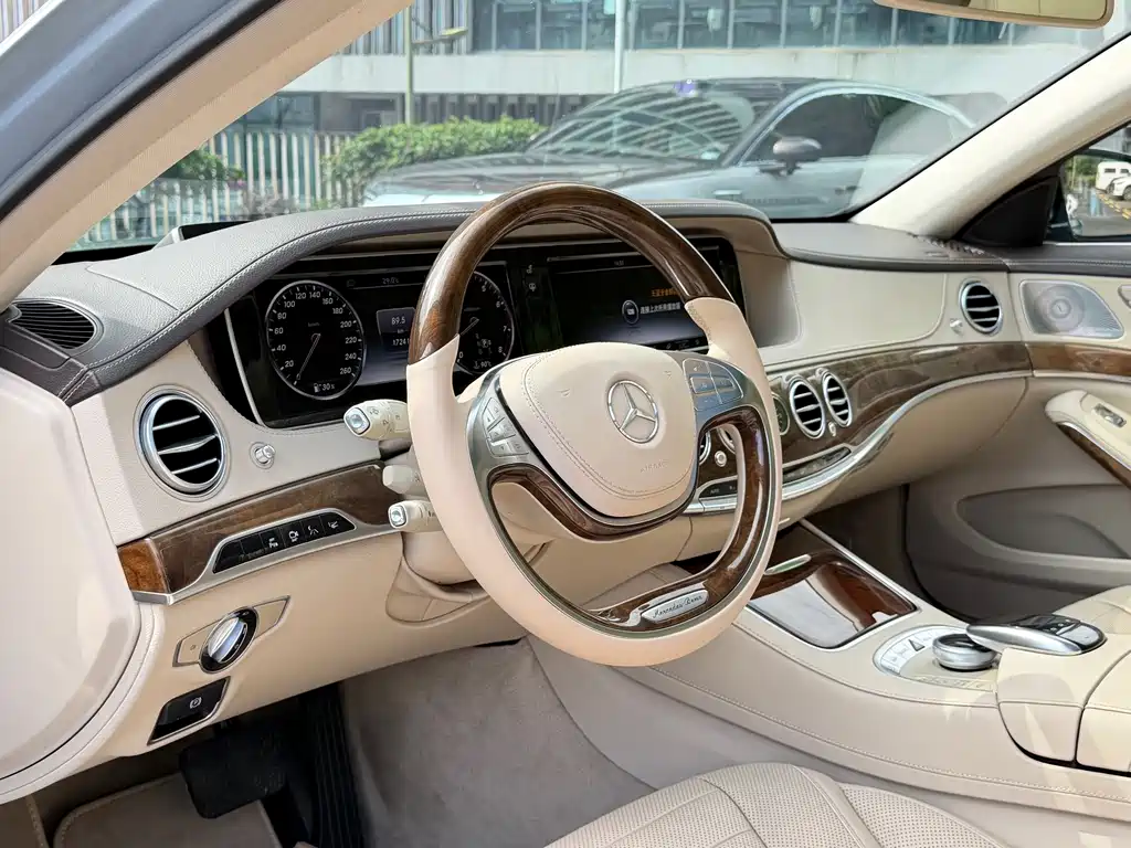 Mercedes-Benz S-Class — миниатюра 8
