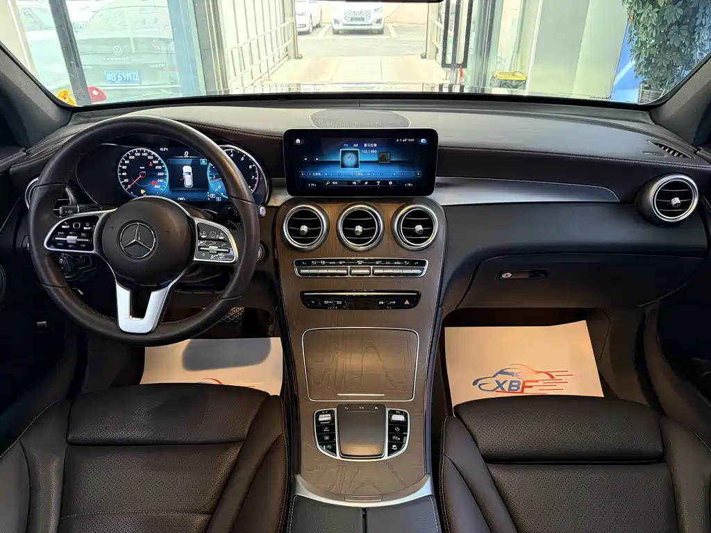 Mercedes-Benz GLC 2021 GLC 300 L 4MATIC