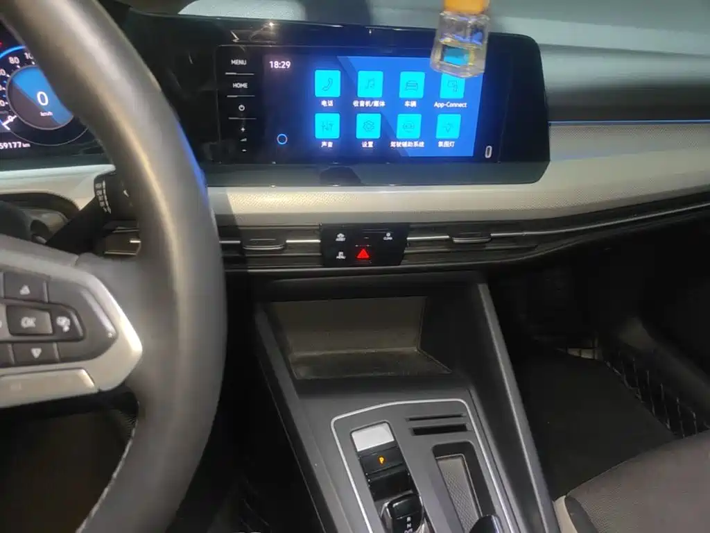 Volkswagen Golf — миниатюра 13