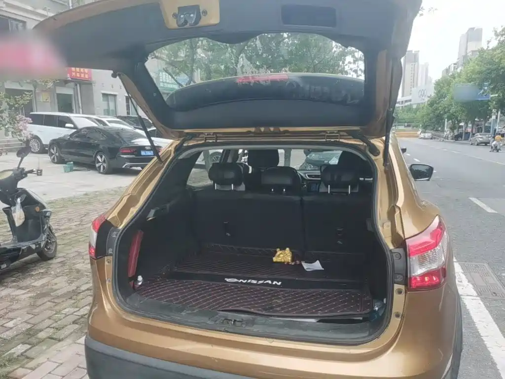 Nissan Qashqai — миниатюра 19