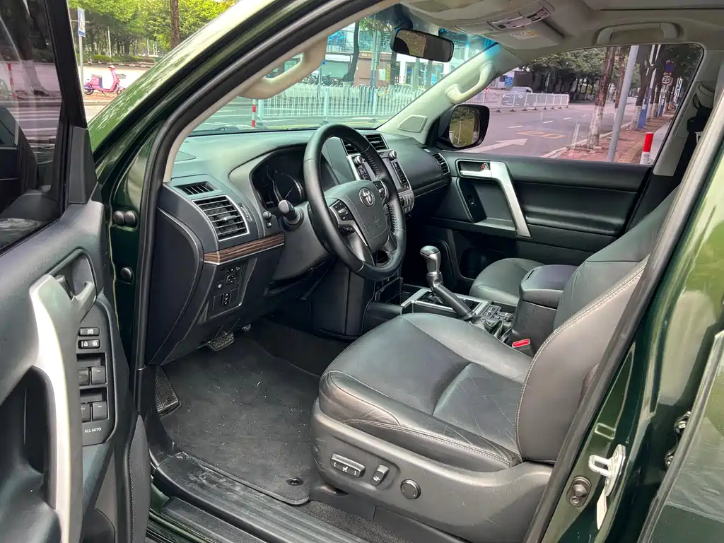 Toyota Land Cruiser Prado 2018 3.5L AT TX-L