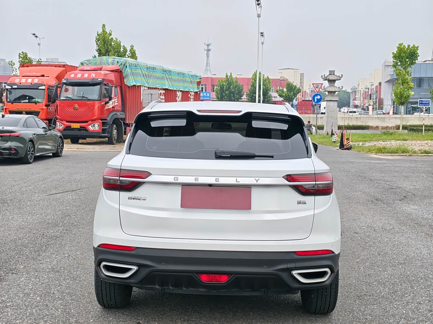 Geely Binyue 1.4 л 2021 г. Белый, пробег 33000 км