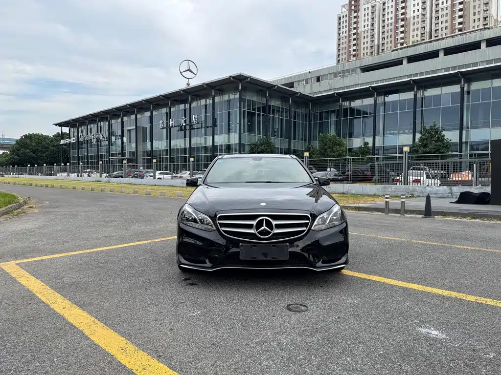 Mercedes-Benz E-Class — миниатюра 2