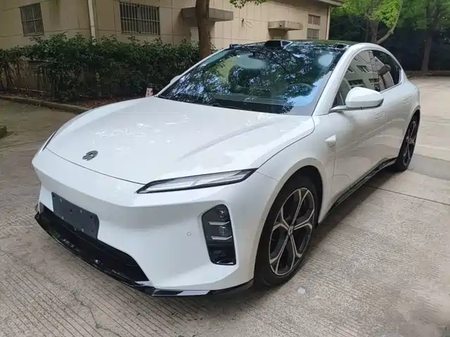 2025 Nio ET5