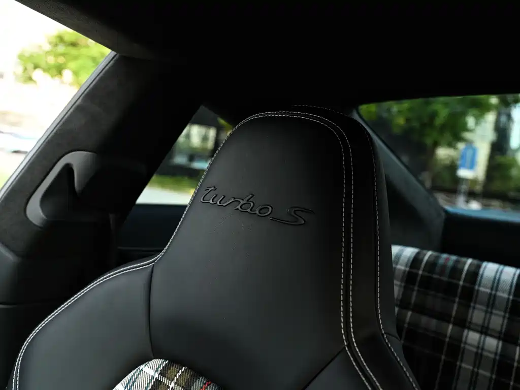 Porsche 911 — миниатюра 14