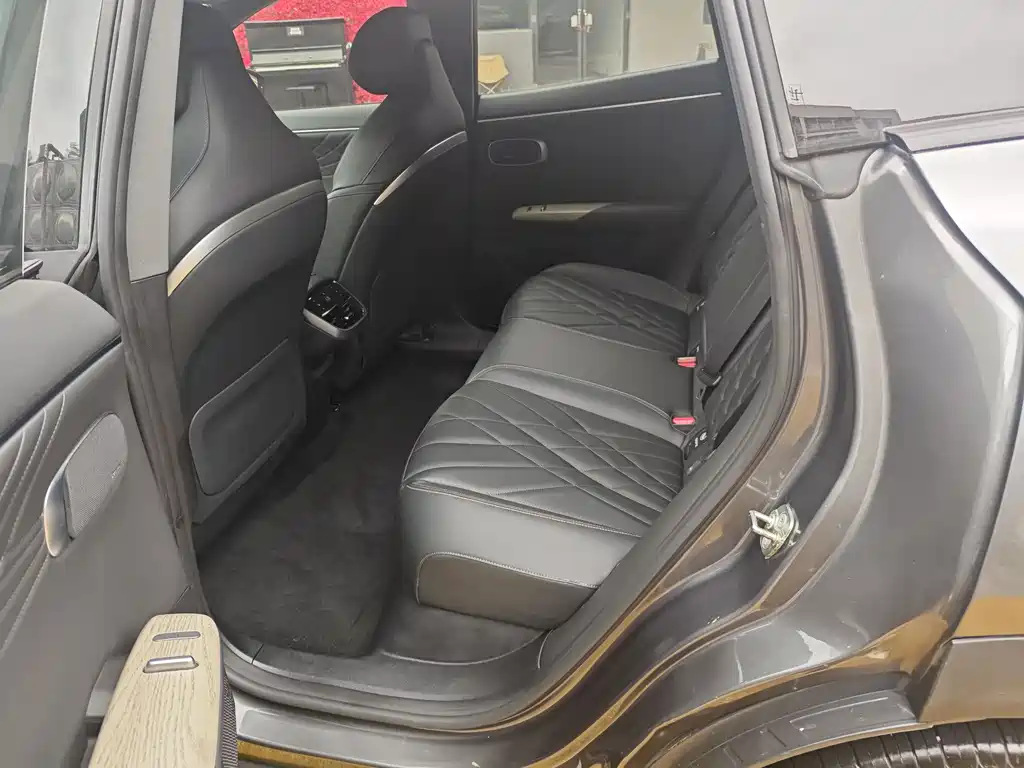 Changan Deepal DARK BLUE S07