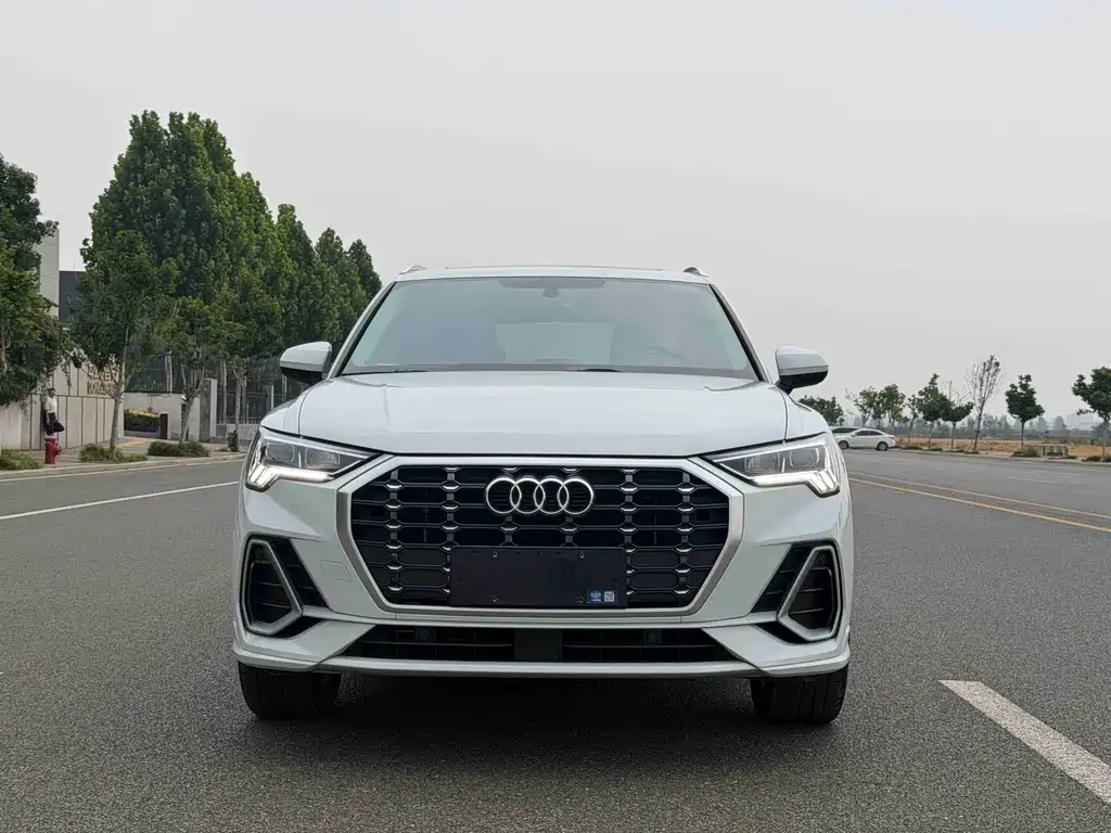Audi Q3 — миниатюра 2