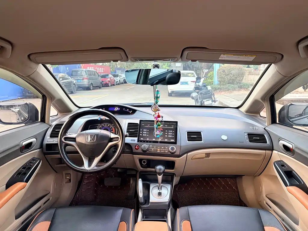 Honda Civic — миниатюра 7