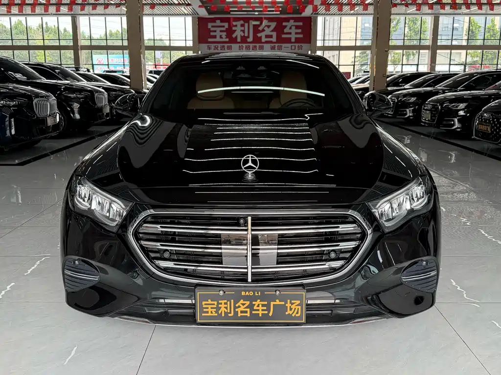 Mercedes-Benz E-Class — миниатюра 2