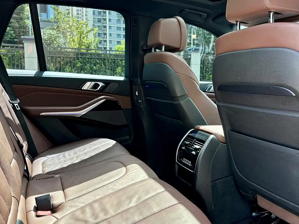 BMW X5 (Import) — миниатюра 13