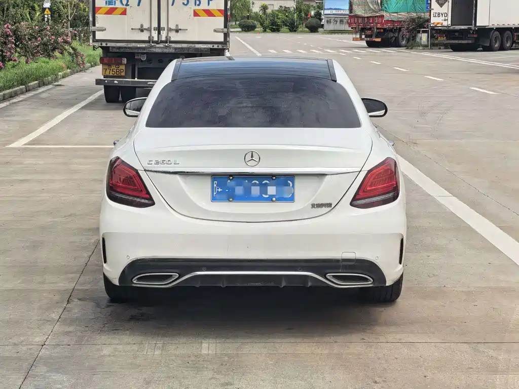Mercedes-Benz C-Class — миниатюра 5