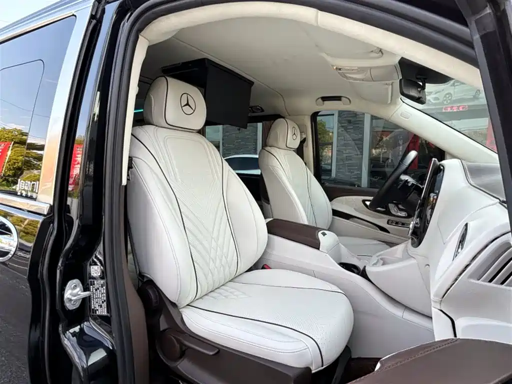 Mercedes-Benz Vito 2021 2.0T 7 мест