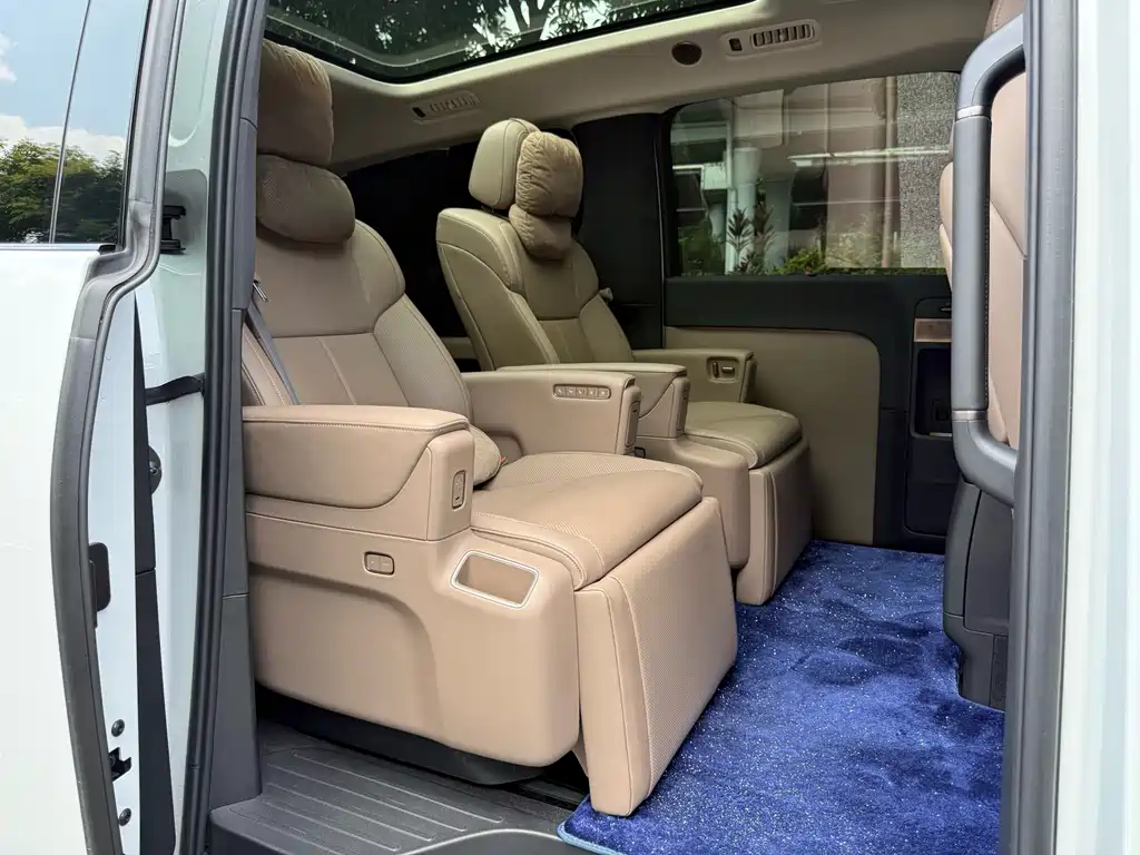 Li Auto Li MEGA — миниатюра 16