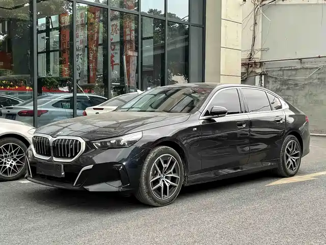 BMW I5 2025