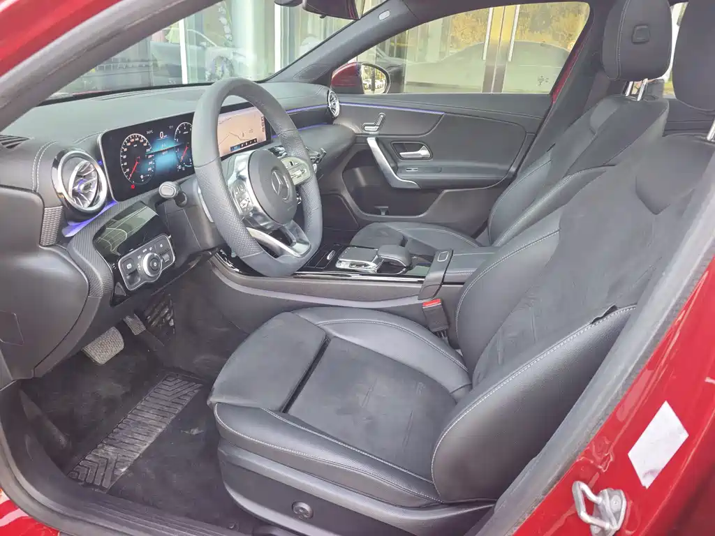 Mercedes-Benz A-Class — миниатюра 12